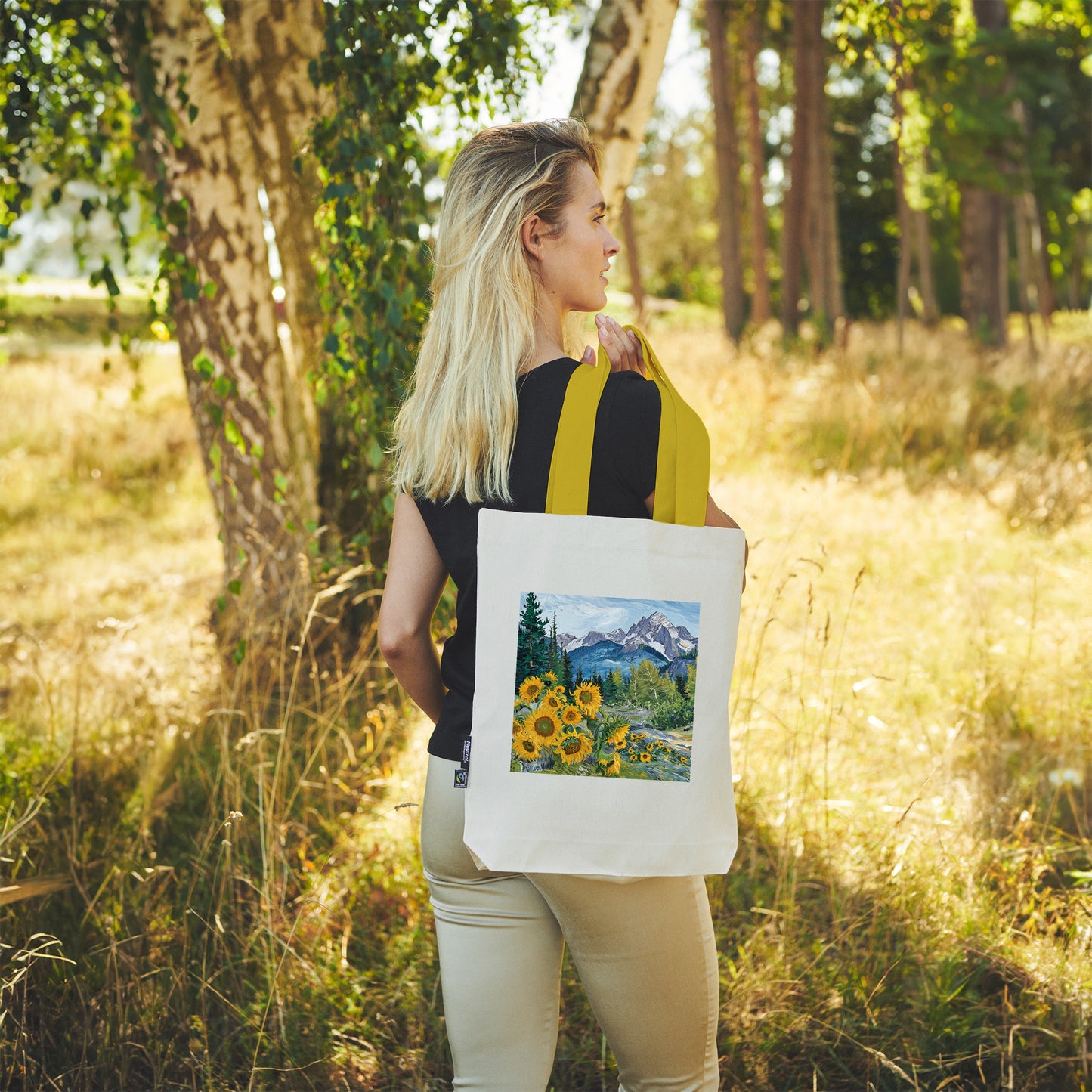 Twill Bag aus Bio- Baumwolle | Gemälde 7 | Gebirge mit Sonnenblume