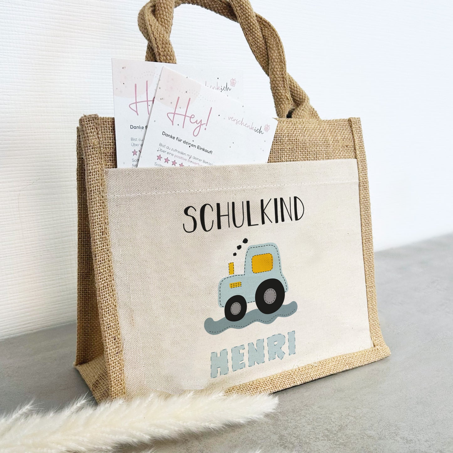 Einschulung | Personalisierte Jute Pocket Tasche | mit Wunschnamen | Schulkind Traktor blau | als Geschenktasche für Schulanfang