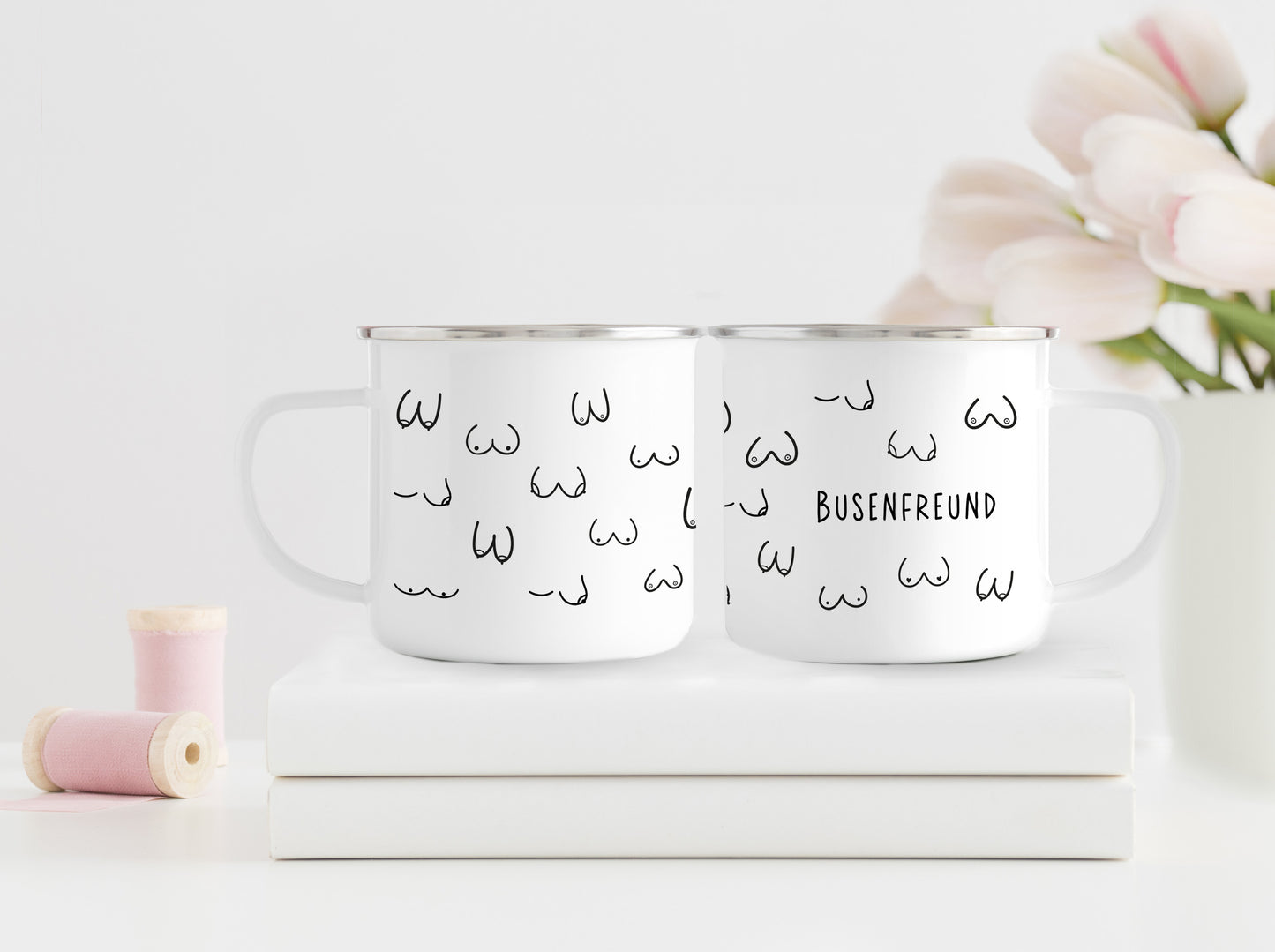 Busenfreund 1.0 | Emaillebecher | Emaille Tasse | Rand schwarz oder silber | Geschenk als Aufmerksamkeit für Mäner | Hingucker mit Humor - verschenkich.de