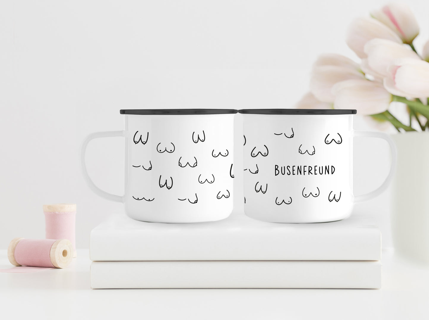 Busenfreund 1.0 | Emaillebecher | Emaille Tasse | Rand schwarz oder silber | Geschenk als Aufmerksamkeit für Mäner | Hingucker mit Humor - verschenkich.de