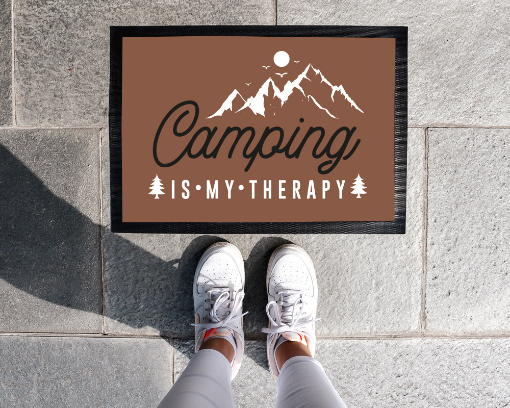 Fußmatte mit Spruch | Camping is my therapy