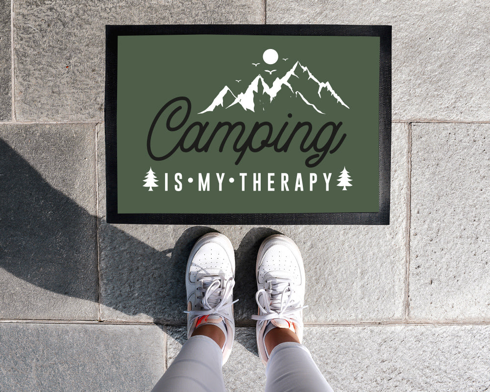 Fußmatte mit Spruch | Camping is my therapy