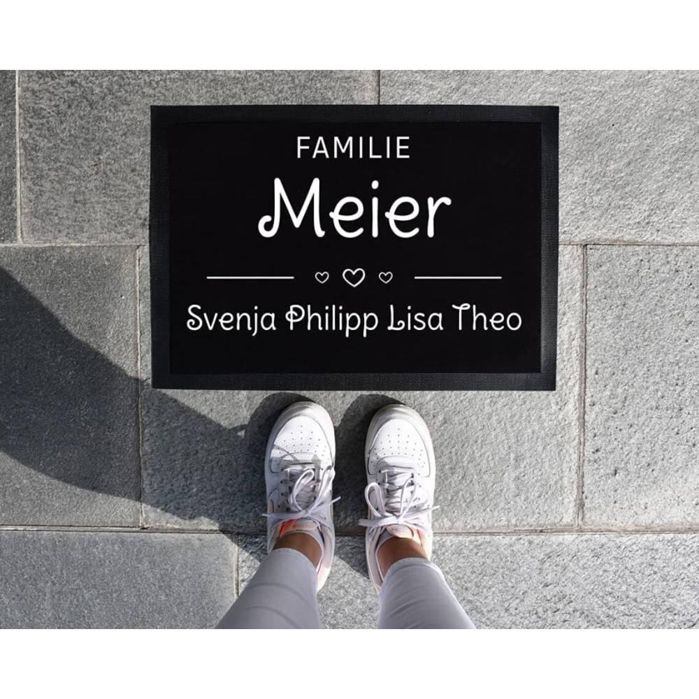 Personalisierte Fußmatte mit Wunschnamen - Motiv: Design 2 - verschenkich.de