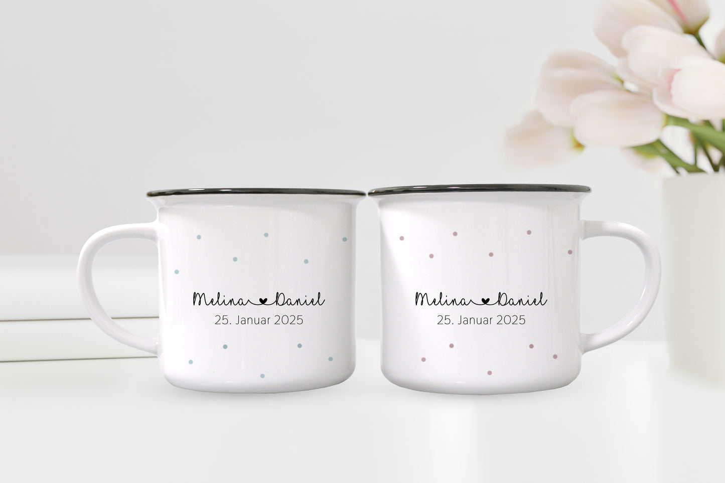 Personalisierte Tassen im Set | Emaille-Look | Mrs + Mr | mit Wunschnamen | Datum | Keramik | Geschenk zur Hochzeit, Jahrestag der Eheleute - verschenkich.de