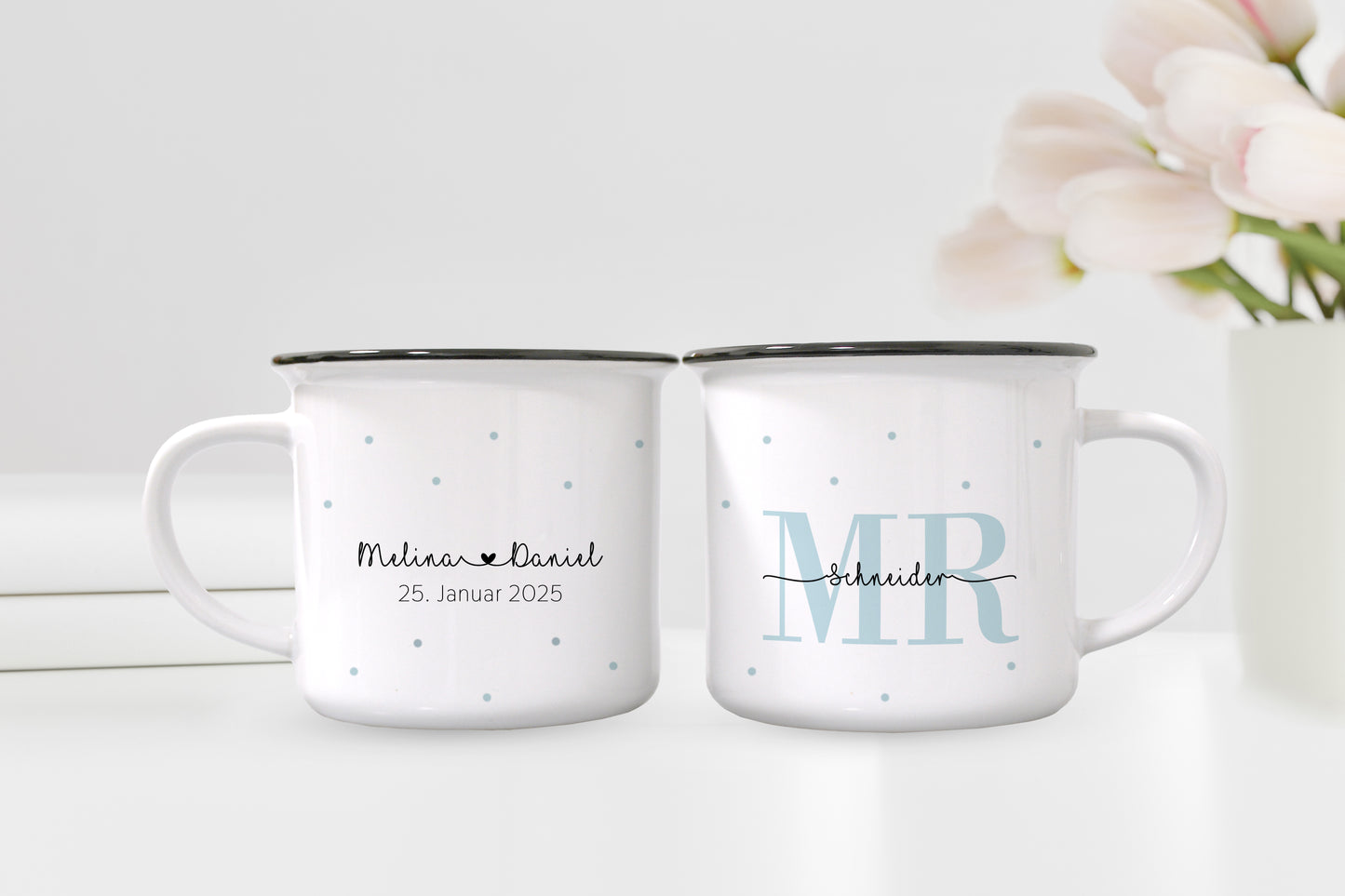 Personalisierte Tassen im Set | Emaille-Look | Mrs + Mr | mit Wunschnamen | Datum | Keramik | Geschenk zur Hochzeit, Jahrestag der Eheleute - verschenkich.de