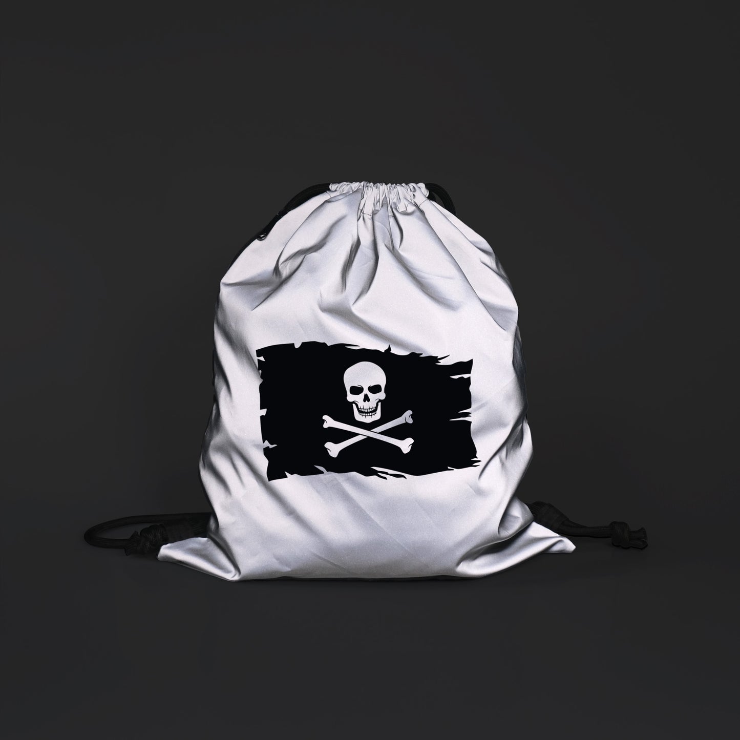 Turnbeutel Rucksack reflektierend | Piratenflagge | leuchtend | erhöhte Sichtbarkeit und Sicherheit | für Schule | Sport | Kinder | Teens - verschenkich.de