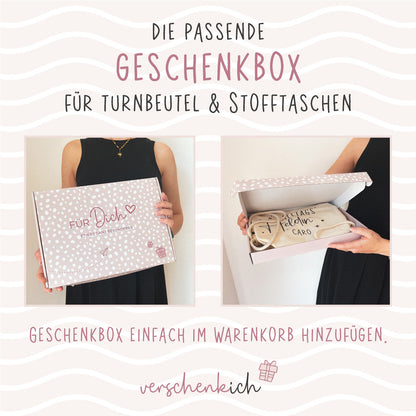 Geschenkbox mit Aufschrift "Für Dich" passend für Turnbeutel, Stofftaschen, Baby Bodys, T-Shirts und Schürzen, Person hält Box in den Händen.