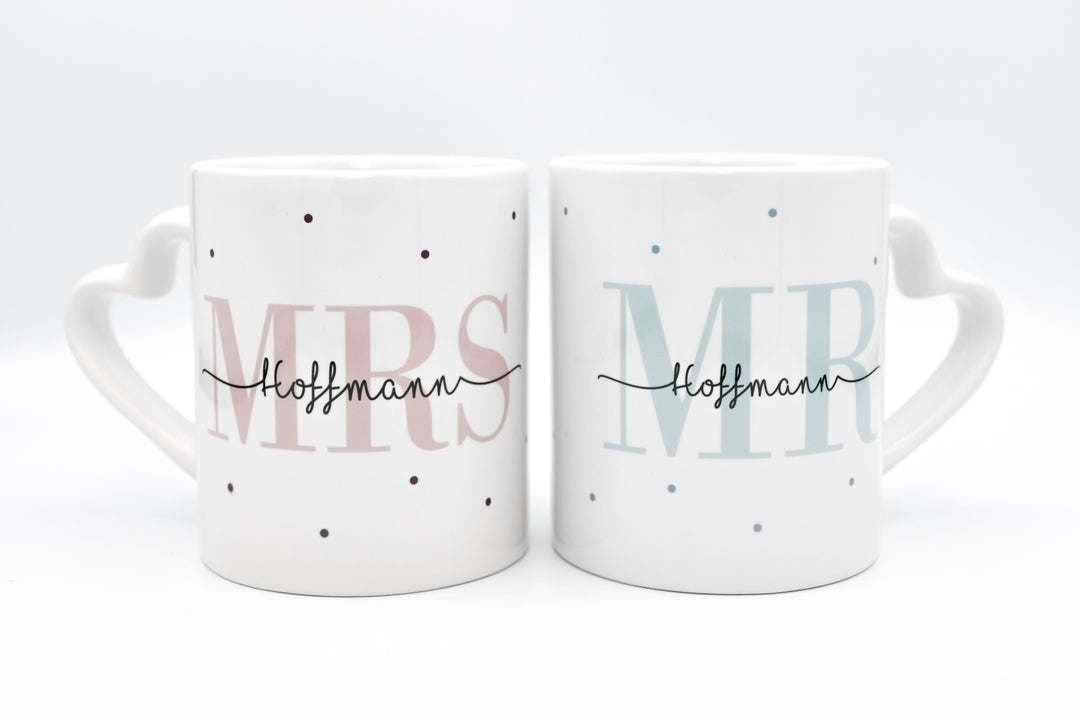 Personalisiertes Tassen Set | Herzhenkel | mit Wunschnamen und Datum | Mrs + Mr | Mrs + Mrs | Mr + Mr | Geschenk für Hochzeit der Eheleute