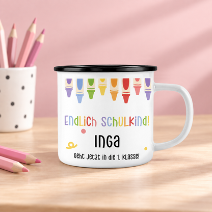 Emaille Tasse mit Namen | Endlich Schulkind | Buntstifte oben