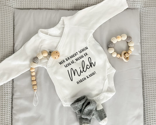 Baby Wickelbody aus Bio-Baumwolle | Wer braucht schon Schlaf, wenn er Milch haben kann | Langarm Baby Body | Perfektes Geschenk zur Geburt - verschenkich.de