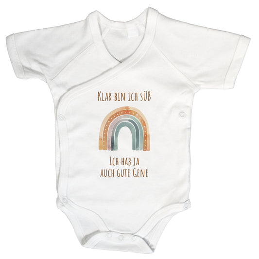 Baby Body Kurzarm mit Spruch | Wickelbody aus Bio-Baumwolle | Klar bin ich süß