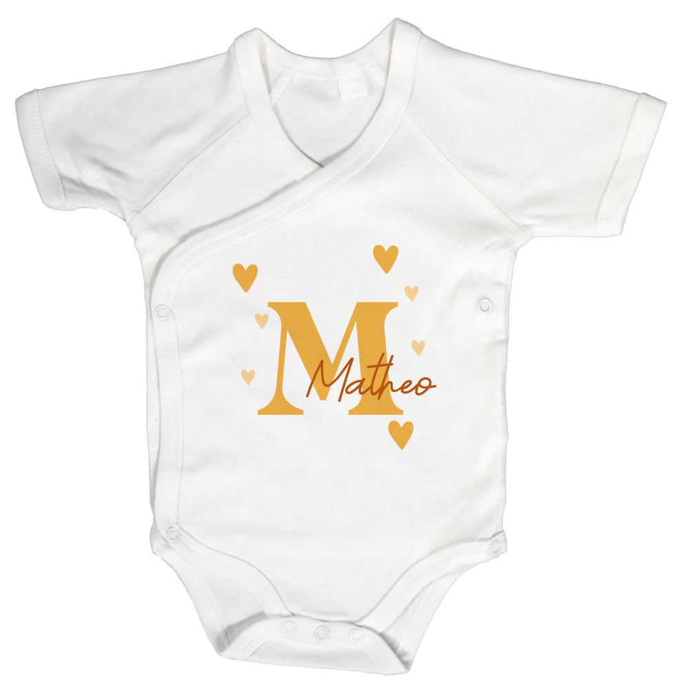Baby Body Kurzarm mit Name | Wickelbody aus Bio-Baumwolle | Initiale in gold gelb