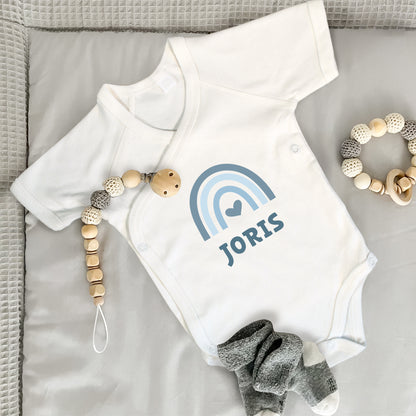 Baby Body Kurzarm mit Name & Geburtsdaten | Wickelbody aus Bio-Baumwolle | Regenbogen Blau