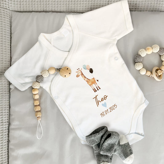 Baby Body Kurzarm mit Name & Geburtsdatum | Wickelbody aus Bio-Baumwolle | Tierparty - Giraffe