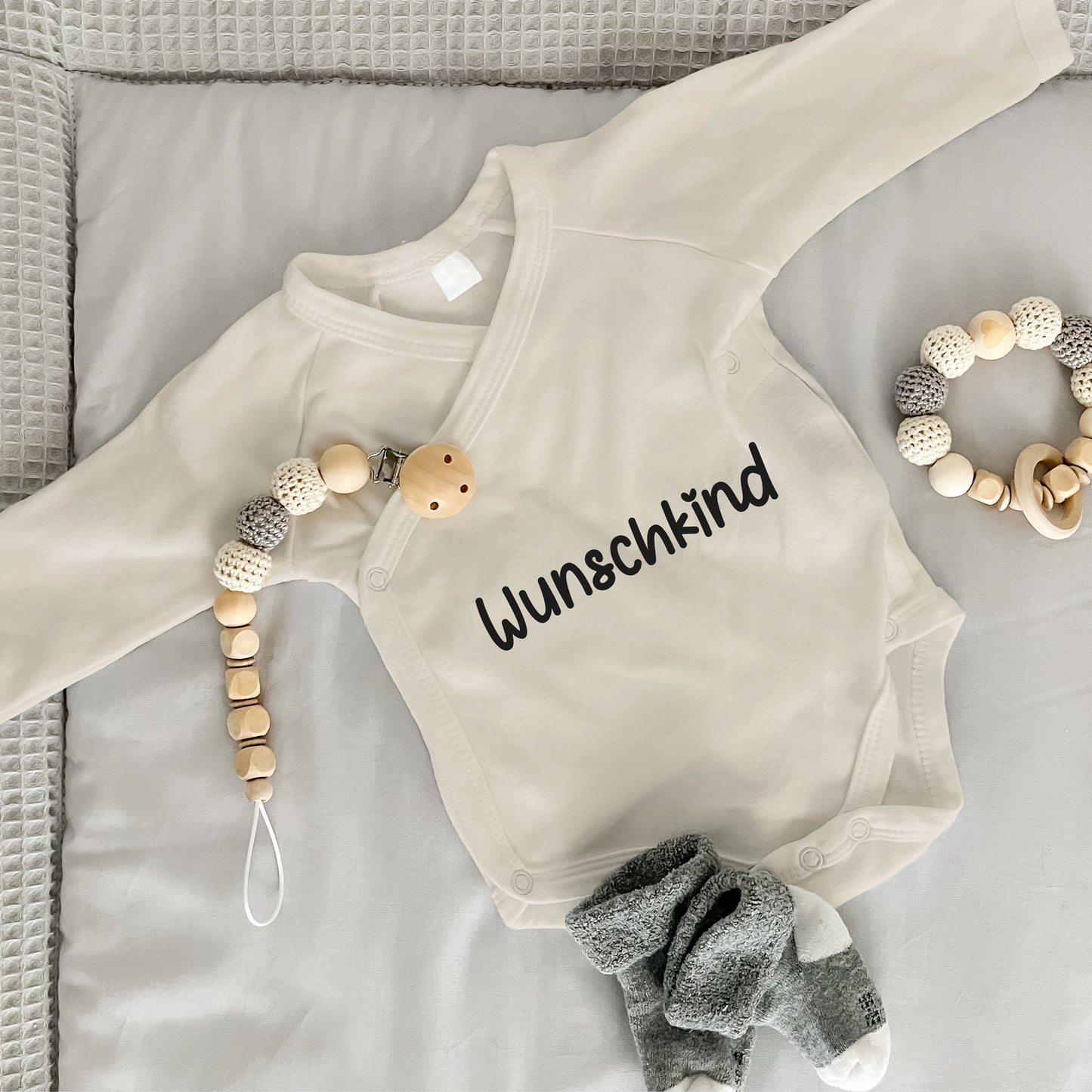 Baby Body Langarm mit Spruch | Wickelbody aus Bio-Baumwolle | Wunschkind