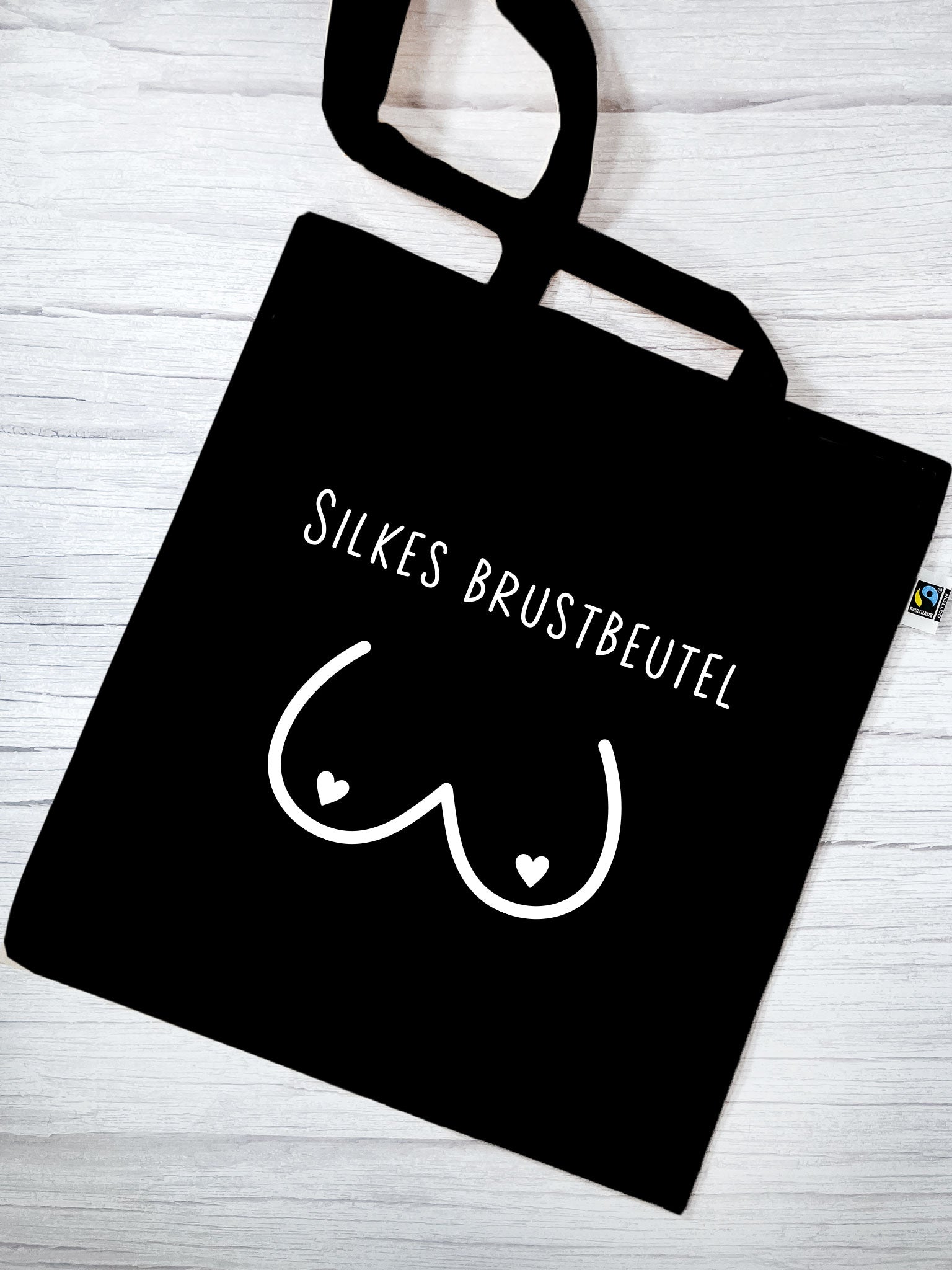Brustbeutel | Stofftasche personalisiert mit Brust-Motiv und Name | weißer Druck | Tasche schwarz aus Bio- Baumwolle | Geschenk mit Humor - verschenkich.de