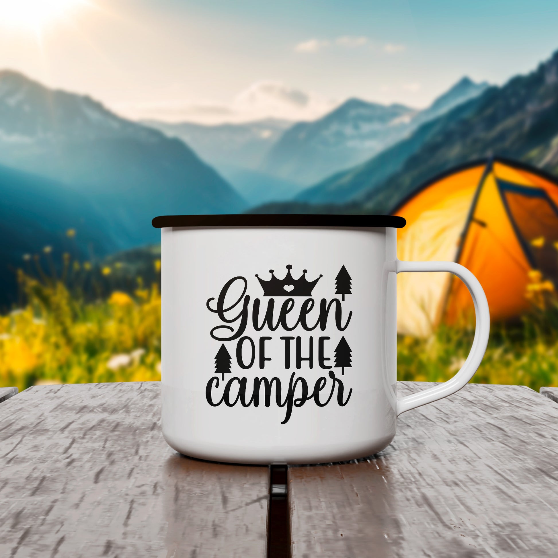 Emaille Tasse | 'Queen of the Camper' mit Name - verschenkich.de