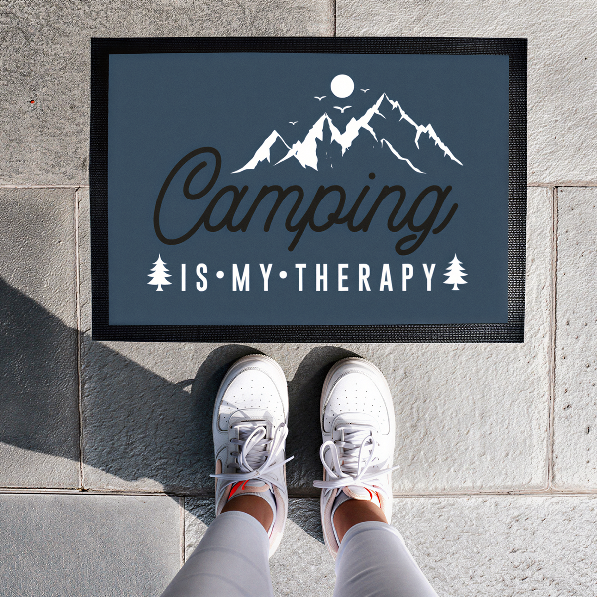 Fußmatte mit Spruch | Camping is my therapy