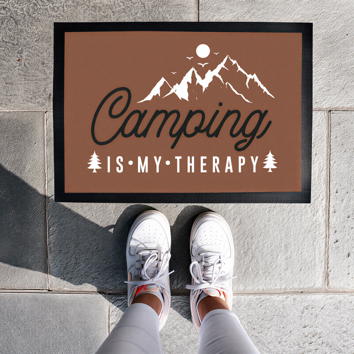 Fußmatte mit Spruch | Camping is my therapy