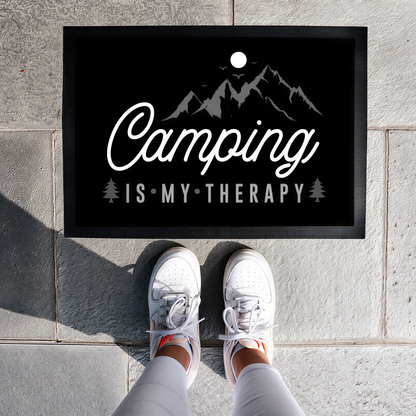 Fußmatte mit Spruch | Camping is my therapy