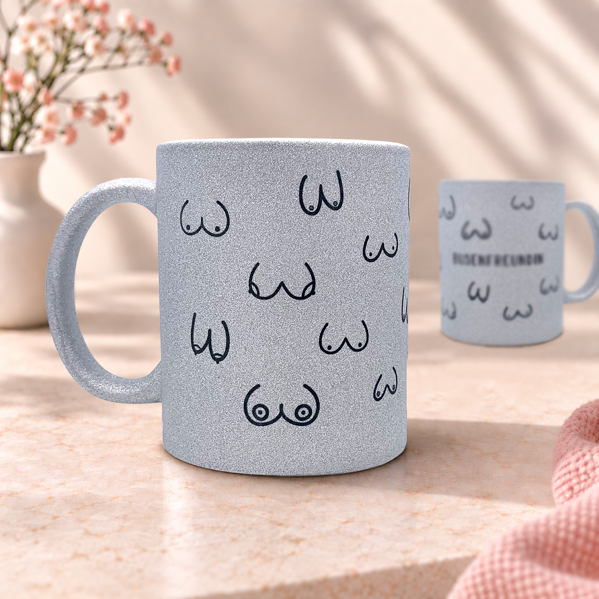 Keramik Tasse in Glitzer + Silber-Grau | Busenfreundin 1.0