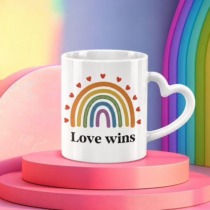 Keramik Herzhenkel Tasse | Love wins