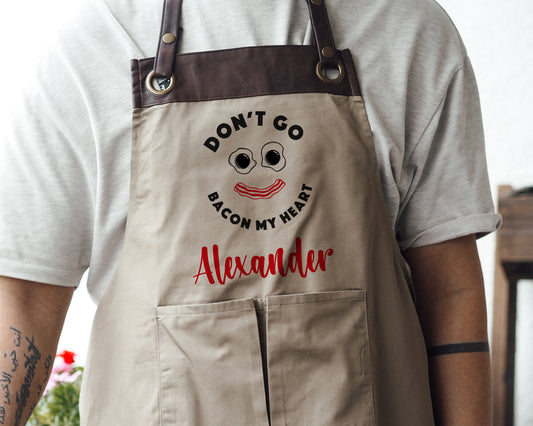 Kochschürze mit Name | Don't go bacon my heart | schwarz oder beige - verschenkich.de