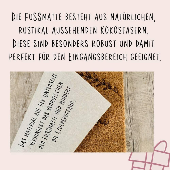 Personalisierte Fußmatte aus Kokos mit Wunschnamen - Motiv: Zu Hause bei... - verschenkich.de