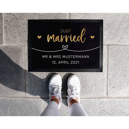 Personalisierte Fußmatten mit Wunschnamen oder eigenen Namen - Motiv: Just Married - Goldverlauf - verschenkich.de