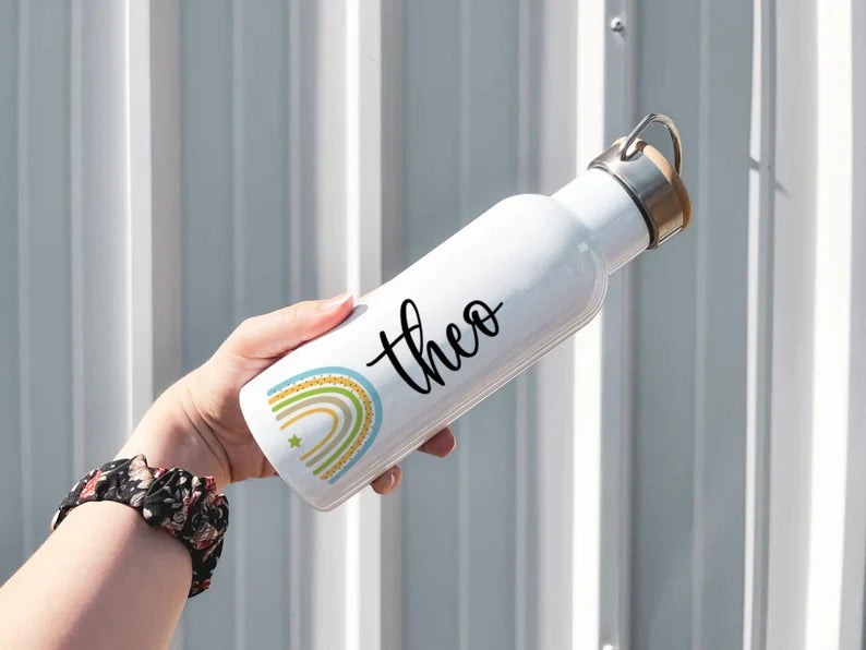 Personalisierte Isolierflasche mit eigenen Namen oder Wunschname - Motiv: Blau/Grün - verschenkich.de