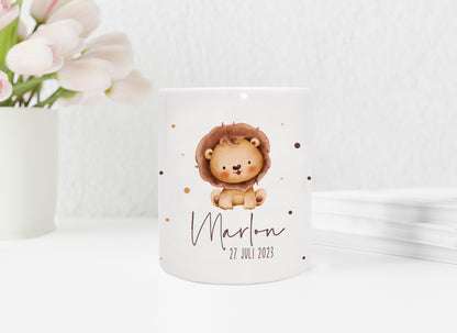 Personalisierte Spardose aus Keramik | mit Wunschnamen und Datum | Löwe | Tierkinder | Geldgeschenk zur Geburt, Taufe oder Geburtstag - verschenkich.de