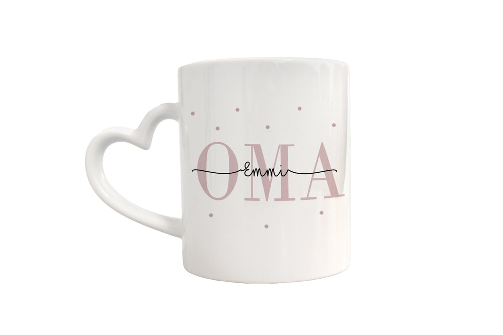 Personalisierte Tasse im Herzhenkel | Kaffeetasse für Oma | mit Enkelkind Namen | Keramik | liebevolles Geschenk zum Geburtstag von Kindern - verschenkich.de