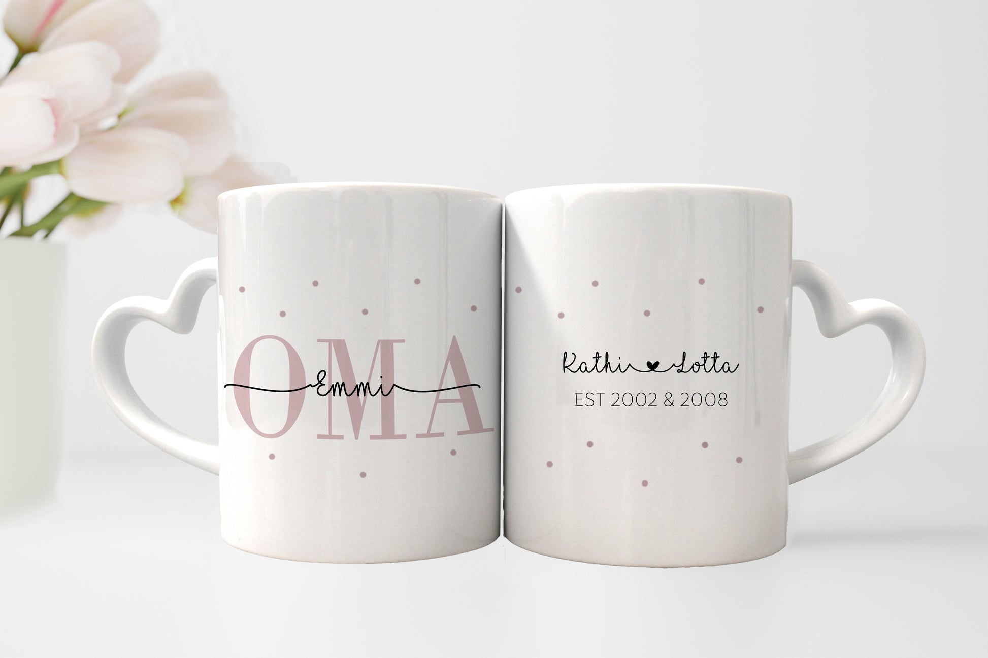 Personalisierte Tassen im Set | Herzhenkel | Kaffeetasse für Oma + Opa | mit Enkelkind Namen | Keramik | Geschenkidee zur goldenen Hochzeit - verschenkich.de