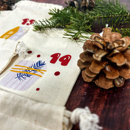 Personalisierter Adventskalender 24 Beutel mit Namen zum Befüllen - Motiv: Design 3 - verschenkich.de