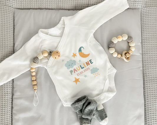 Personalisierter Baby Wickelbody | Bio-Baumwolle | Mond & Sterne | Name | Geburtsdatum | Langarm Baby Body | Perfektes Geschenk zur Geburt - verschenkich.de